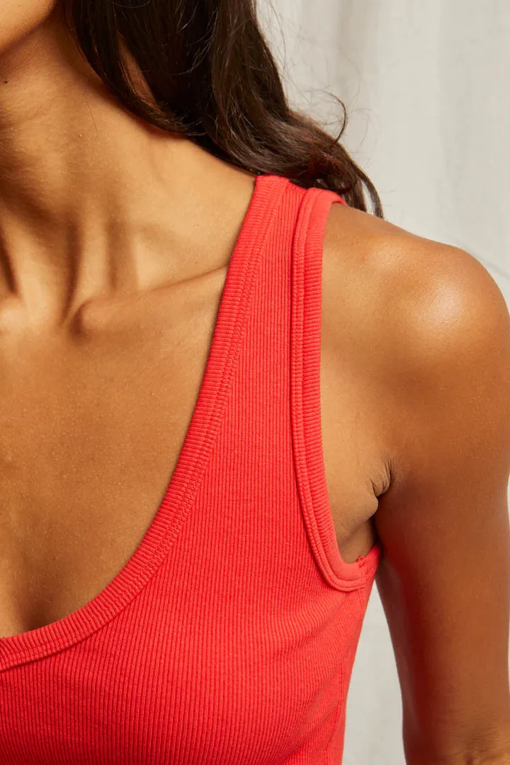 Maria Structured Rib V-Tank In Poppy Red