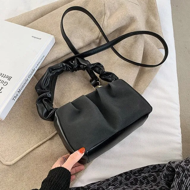 PUCKER HAND BAG